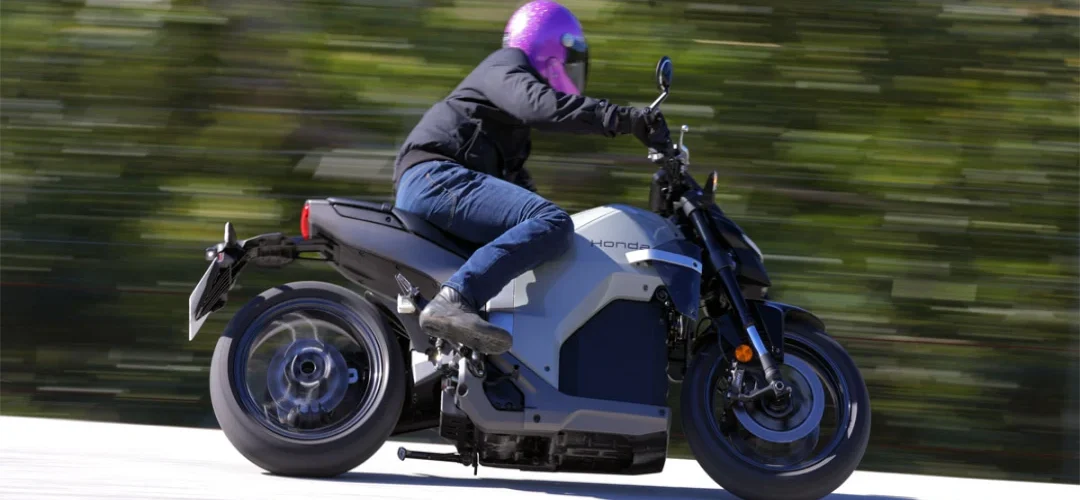 Moto électrique : et si les premiers à y croire avaient raison ?